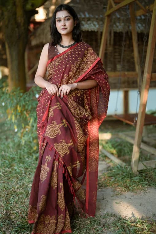 এমব্রয়ডারি ব্লাউজ